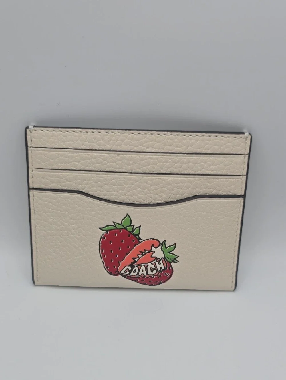 Coach Cream & Red Strawberry Logo Leather 4 Slot Card/ID Holder (NWOT)✨️🍓✨️